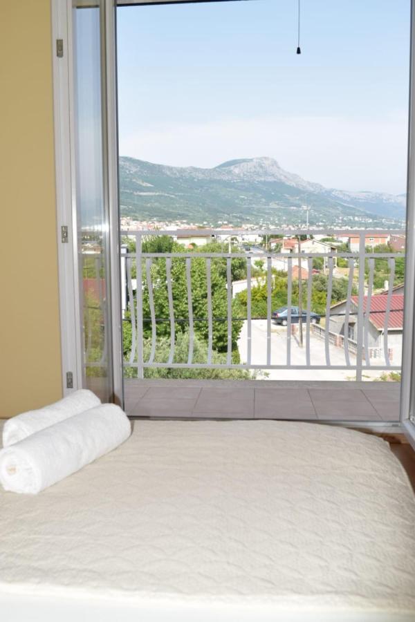 Apartments Marta Kaštel Novi Exteriör bild